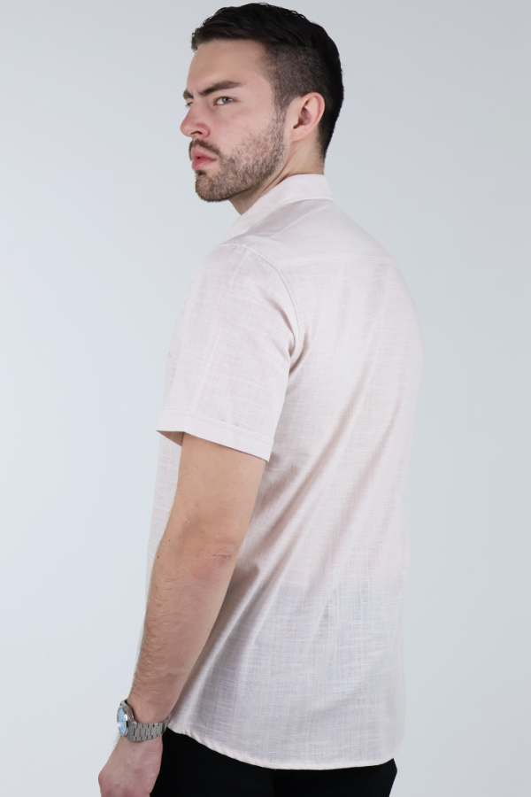 Camisa Casual Hombre Manga Corta Color Arena Con Bolsillo Oculto Invisible